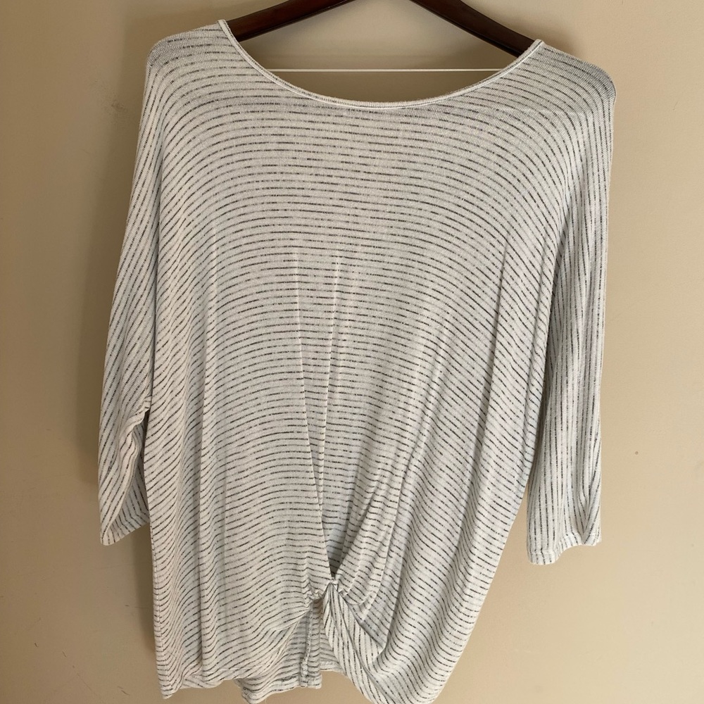Dolman twist front top